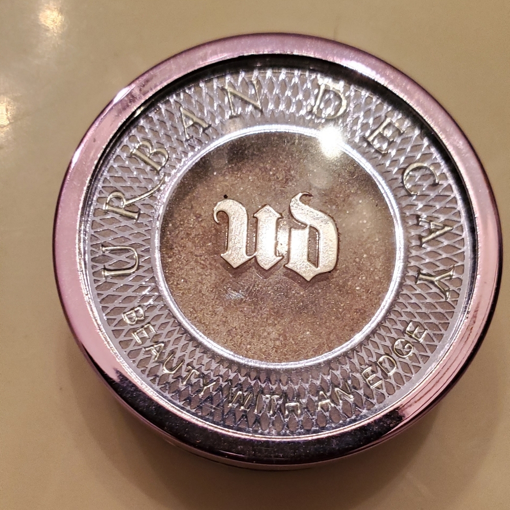 Urban Decay eyeshadow single